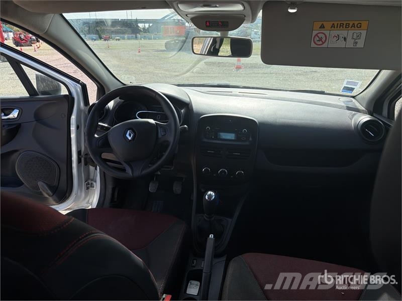 Renault Clio 4 Vehicule Utilitaire Cargo Van Furgonetas cerradas