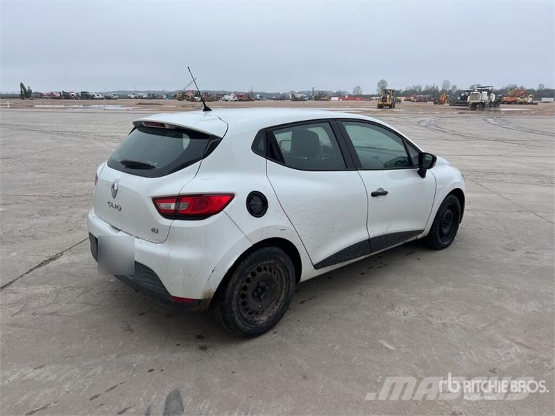 Renault Clio Vehicule Utilitaire Cargo Van (Inoperable) Utilitara