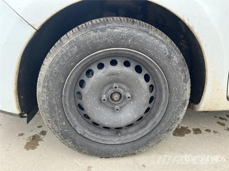 Renault Clio Vehicule Utilitaire Cargo Van (Inoperable) Dodávky