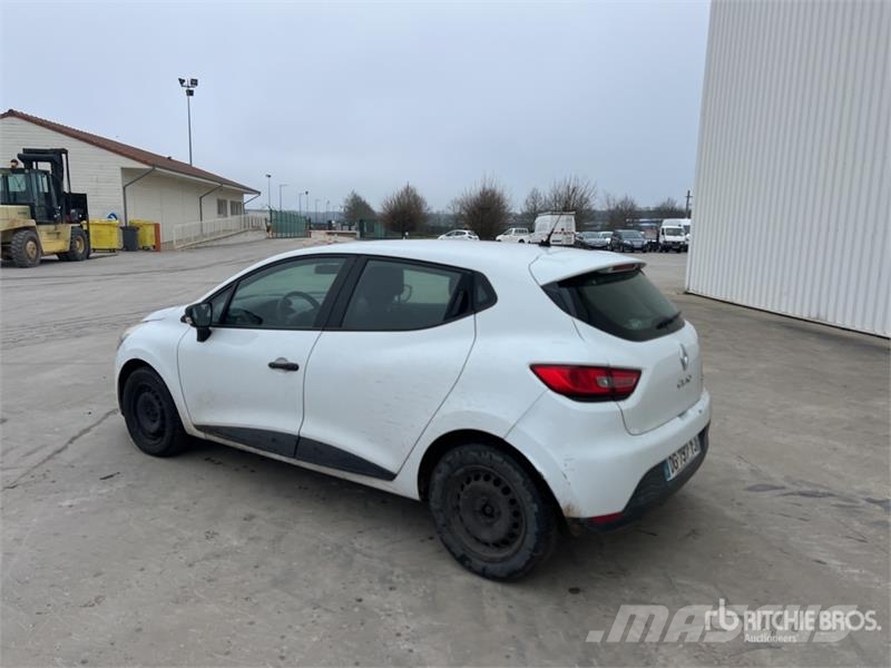 Renault Clio Vehicule Utilitaire Cargo Van (Inoperable) Dodávky