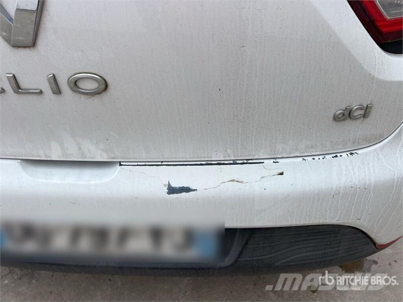 Renault Clio Vehicule Utilitaire Cargo Van (Inoperable) Utilitara