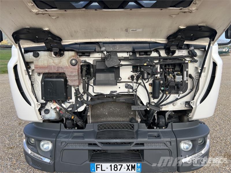 Renault D 210 DTI 5 12T 4x2 Camion Frigorifique Refrigerat Camion frigorifique