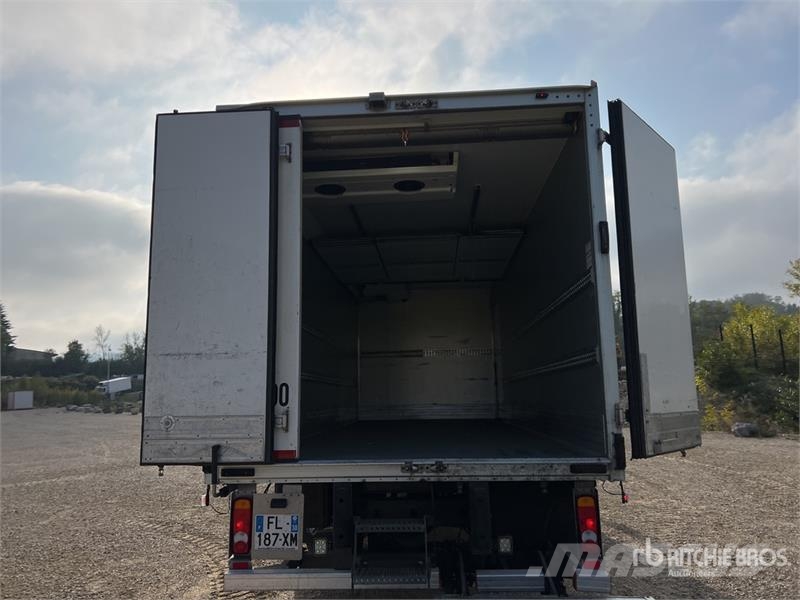 Renault D 210 DTI 5 12T 4x2 Camion Frigorifique Refrigerat Camion frigorifique