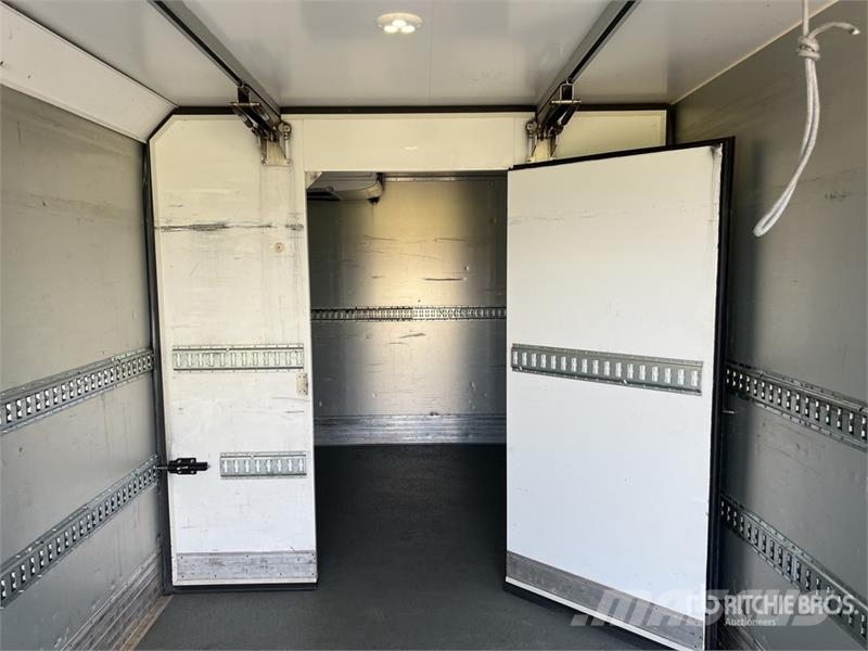 Renault D 210 DTI 5 12T 4x2 Camion Frigorifique Refrigerat Camion frigorifique