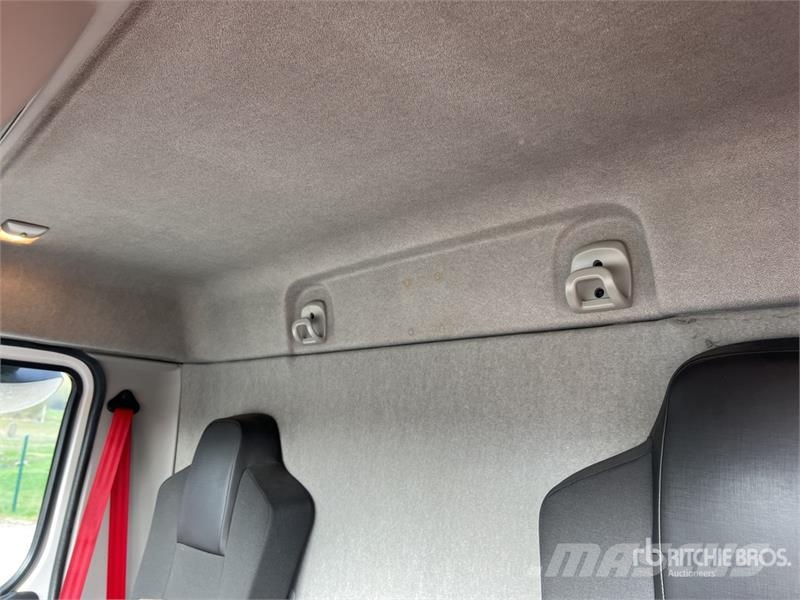 Renault D 210 DTI 5 12T 4x2 Camion Frigorifique Refrigerat Camion frigorifique