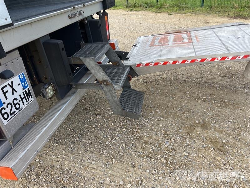 Renault D 210 DTI5 12T 4x2 Camion Frigorifique Refrigerate С температурен контрол