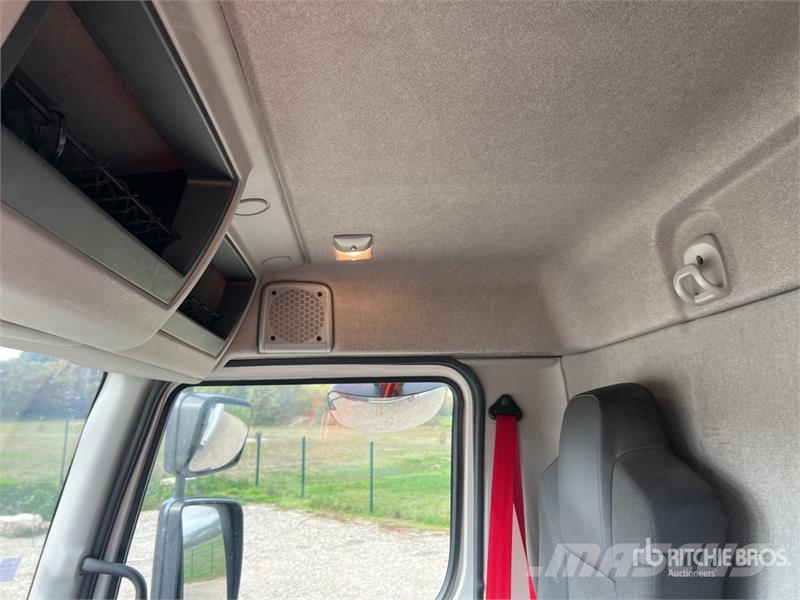 Renault D 210 DTI5 12T 4x2 Camion Frigorifique Refrigerate С температурен контрол