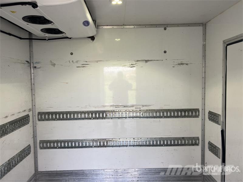 Renault D 210 DTI5 12T 4x2 Camion Frigorifique Refrigerate С температурен контрол