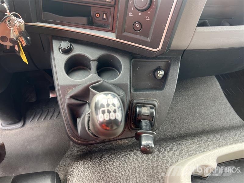 Renault D 210 DTI5 12T 4x2 Camion Frigorifique Refrigerate С температурен контрол