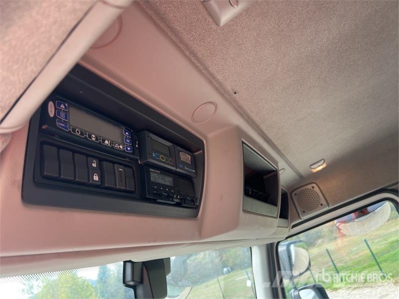 Renault D 210 DTI5 12T 4x2 Camion Frigorifique Refrigerate С температурен контрол