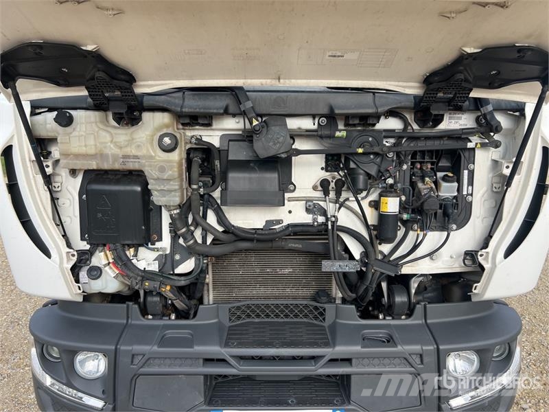 Renault D 210 DTI5 12T 4x2 Camion Frigorifique Refrigerate С температурен контрол