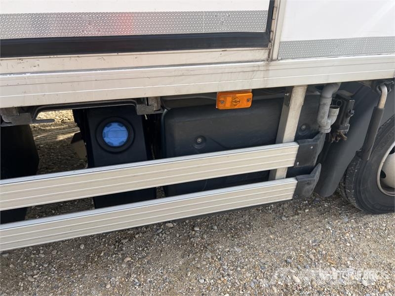 Renault D 210 DTI5 12T 4x2 Camion Frigorifique Refrigerate С температурен контрол