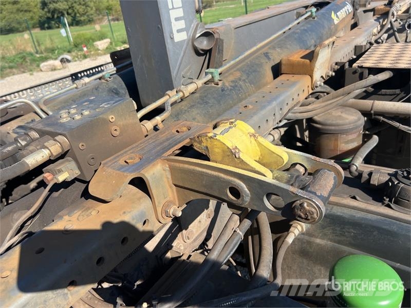Renault D26.430 6x2 Camion Amplirol Roll-Off Truck Hidraulikus konténerszállító