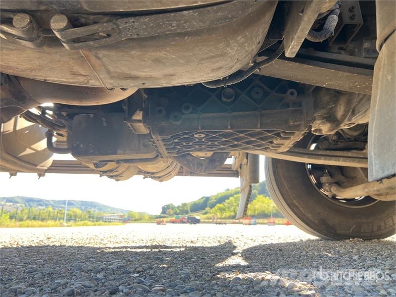 Renault D26.430 6x2 Camion Amplirol Roll-Off Truck Hidraulikus konténerszállító