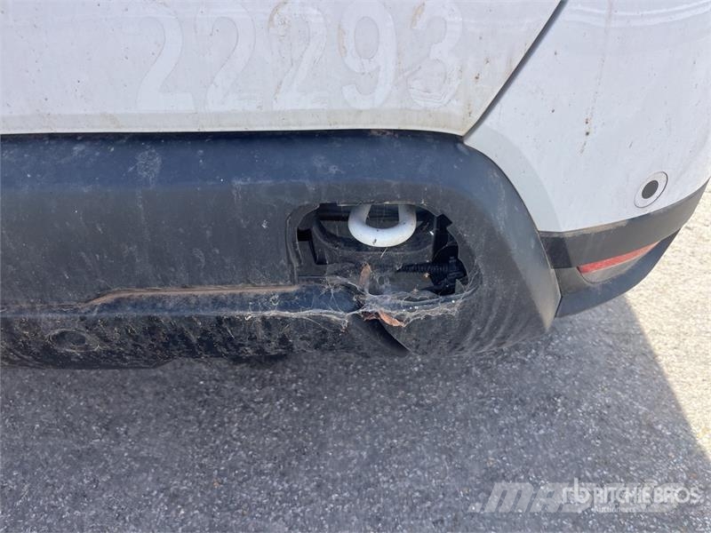 Renault Duster 2 4WD SUV Kistehergépjárművek