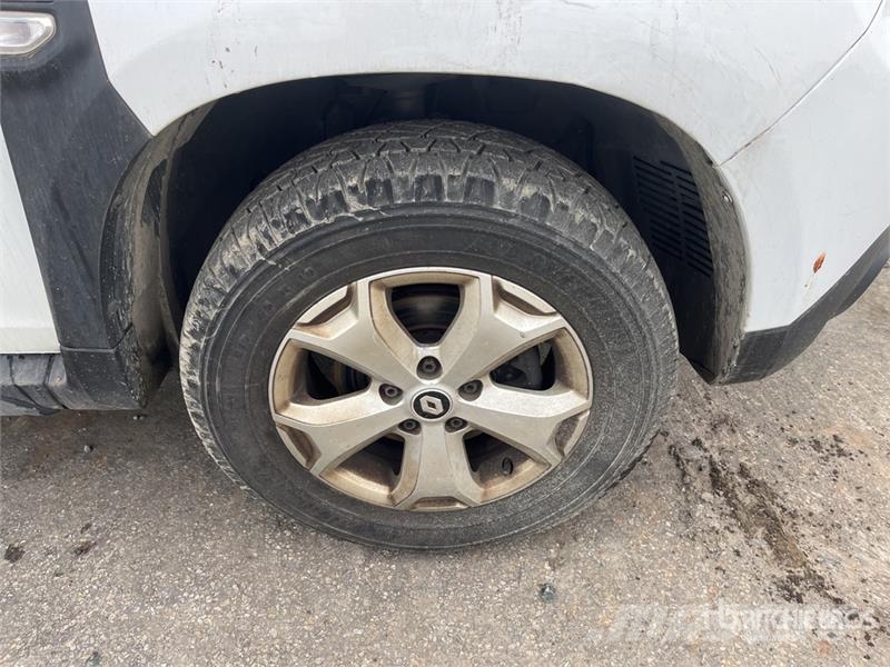 Renault Duster 2 4WD SUV Personbilar