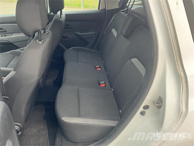 Renault Duster 2 4WD SUV Personbilar