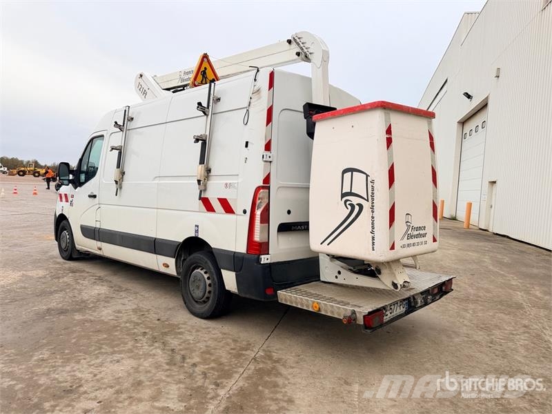 Renault France Elevateur 121FT 10 m on Renault Master Cam 车载式高空作业车