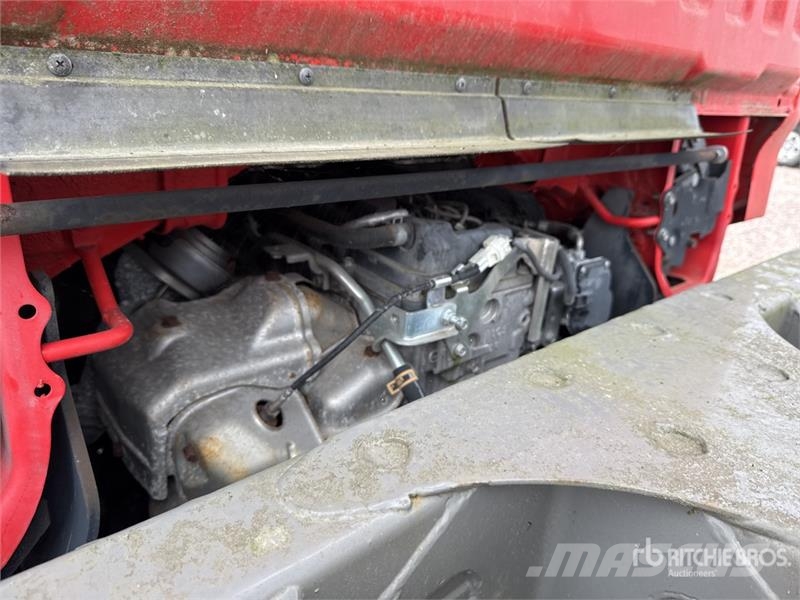 Renault GSR B200T 18 m on Renault Maxity DTI 130 4x2 Nacel Auto korpe