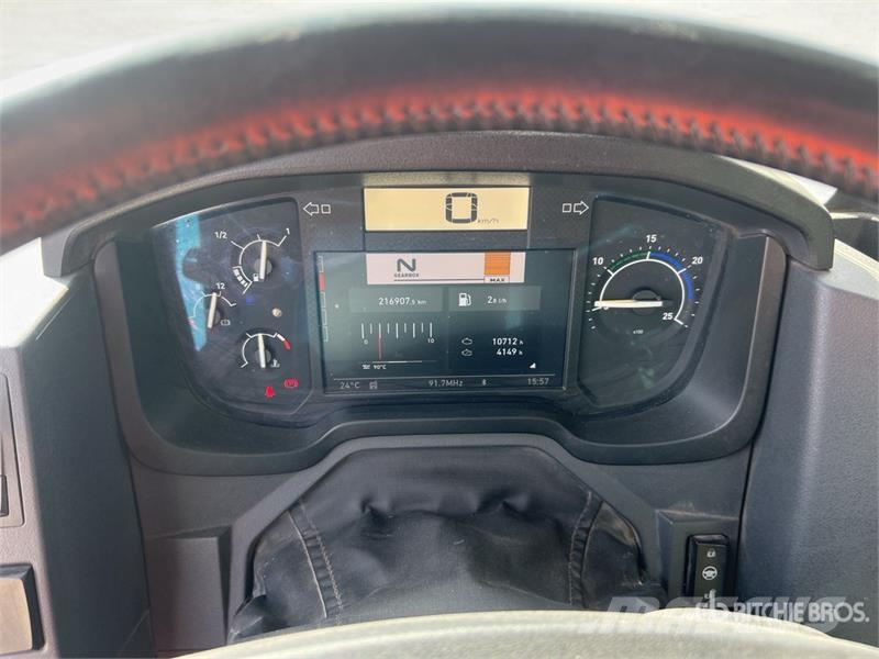 Renault K 480 8x4 Camion Benne remorquant Tri/A Dump Truck Billenő teherautók