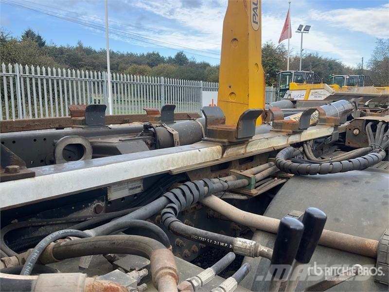 Renault K430 8x4 Twin-Steer Crew Cab Hooklift Truck Sunkvežimiai su keliamuoju kabliu