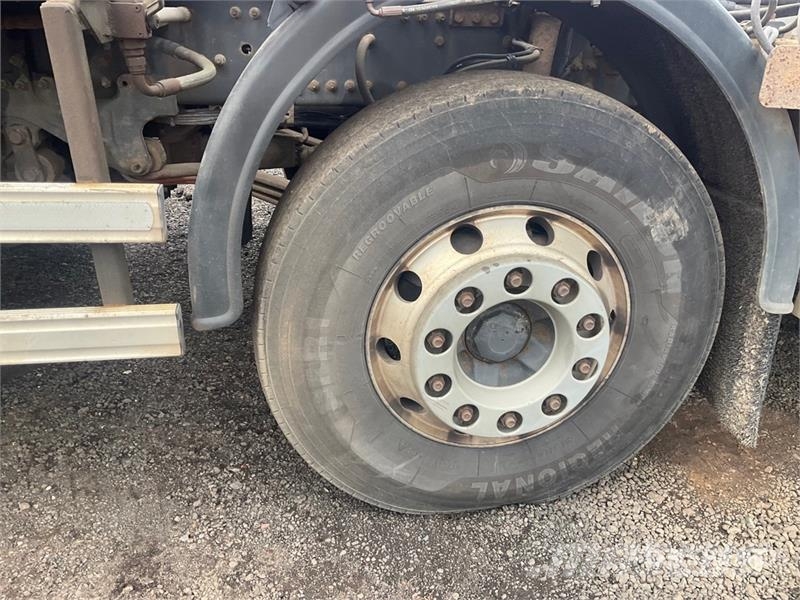 Renault K430 8x4 Twin-Steer Crew Cab Hooklift Truck Sunkvežimiai su keliamuoju kabliu