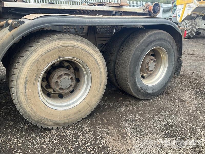 Renault K430 8x4 Twin-Steer Crew Cab Hooklift Truck Sunkvežimiai su keliamuoju kabliu