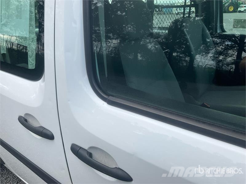 Renault Kangoo 1.5DCI MAXI Cargo Van Изотермический фургон