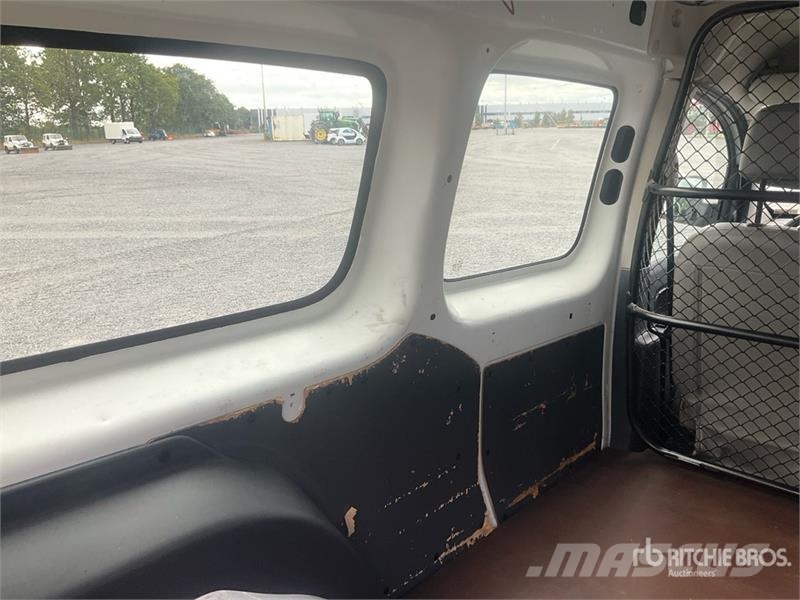 Renault Kangoo 1.5DCI MAXI Cargo Van Изотермический фургон