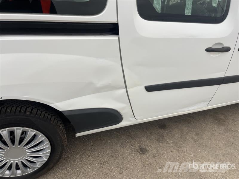 Renault Kangoo 1.5DCI MAXI Cargo Van Pakettiautot