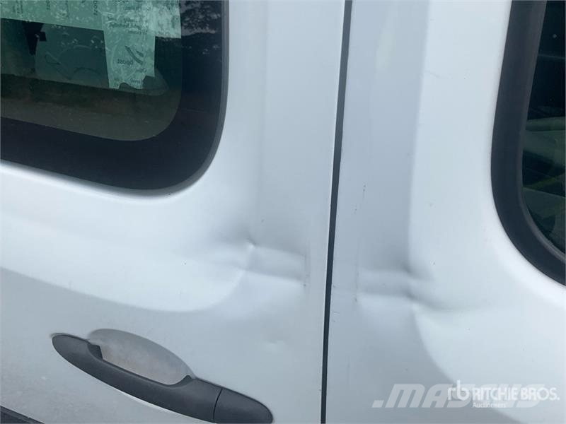 Renault Kangoo 1.5DCI MAXI Cargo Van Изотермический фургон