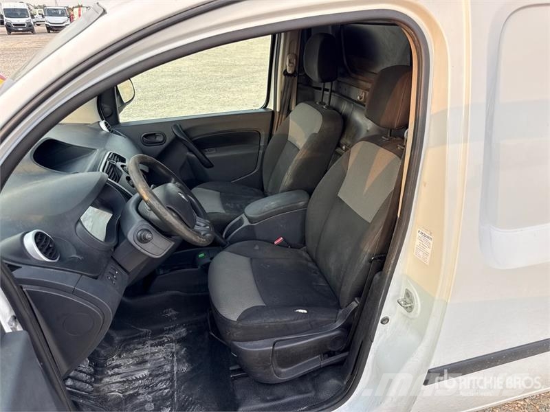 Renault Kangoo Cargo Van (Inoperable) Panel vans