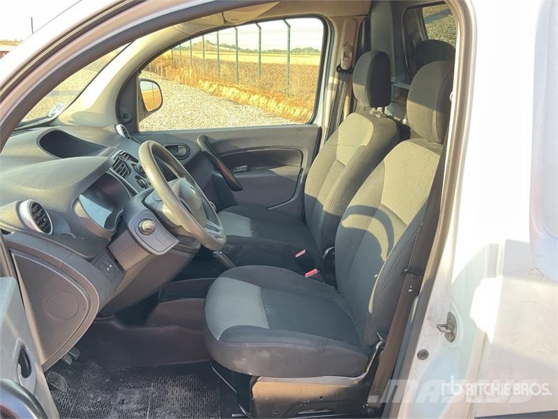 Renault Kangoo Cargo Van Изотермический фургон