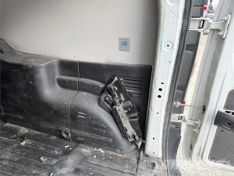 Renault Kangoo Cargo Van Panel vans