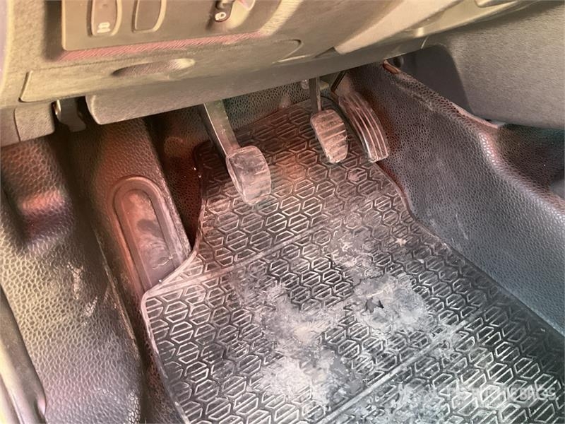 Renault Kangoo Cargo Van Изотермический фургон