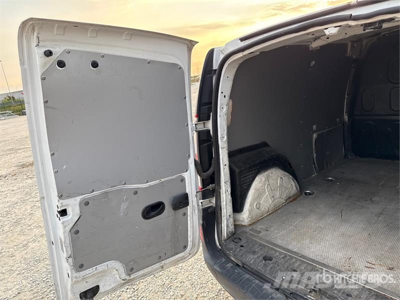 Renault Kangoo Cargo Van (Inoperable) Panel vans