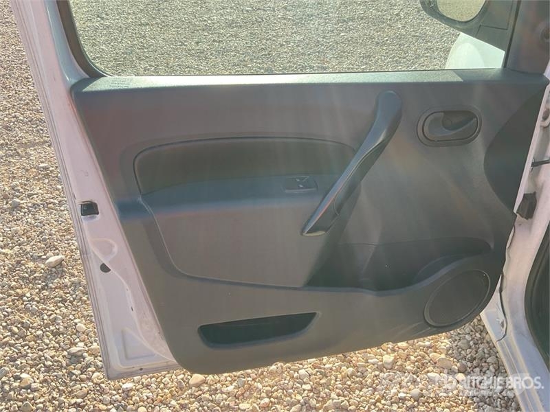 Renault Kangoo Cargo Van Изотермический фургон