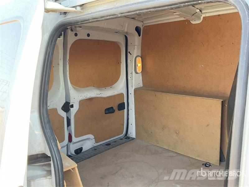 Renault Kangoo Cargo Van Изотермический фургон