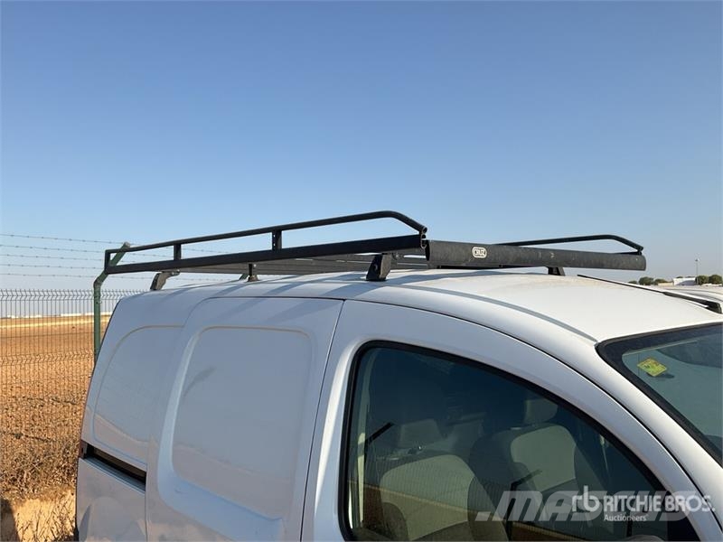Renault Kangoo Cargo Van Изотермический фургон