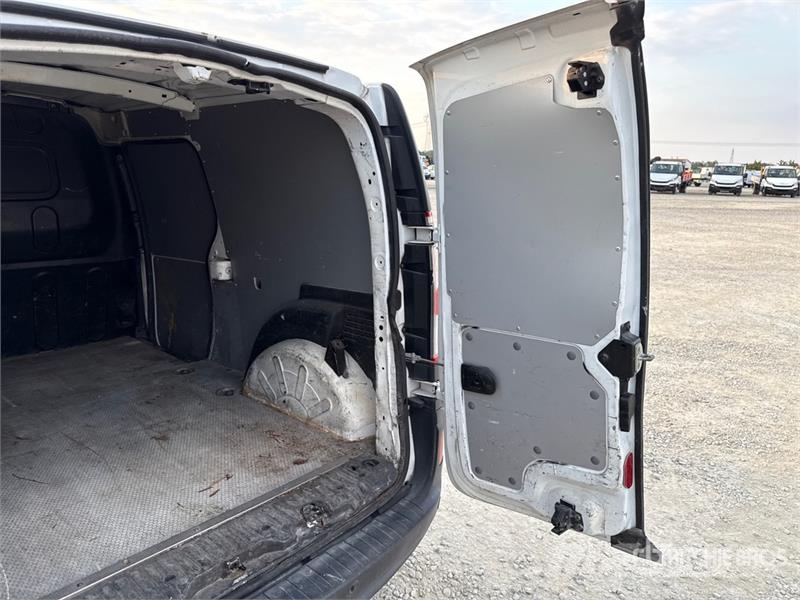 Renault Kangoo Cargo Van (Inoperable) Panel vans