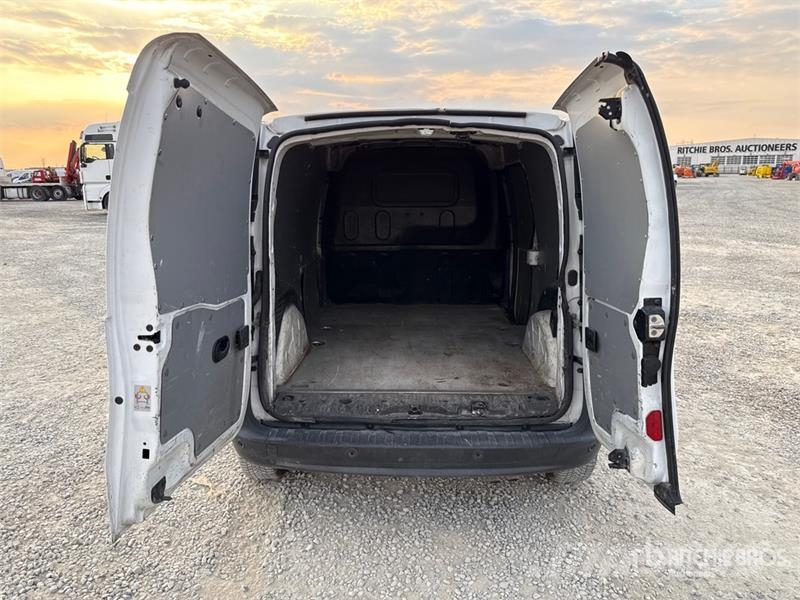 Renault Kangoo Cargo Van (Inoperable) Panel vans