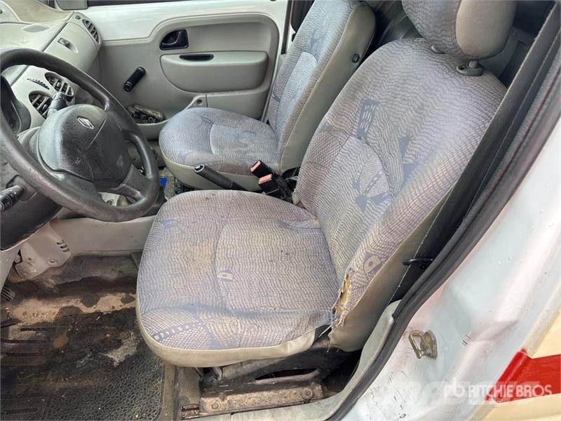Renault Kangoo dCi 70 Vehicule Utilitaire Cargo Van (Inope Gesloten bedrijfswagens