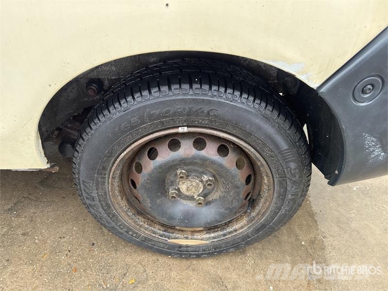 Renault Kangoo dCi 70 Vehicule Utilitaire Cargo Van (Inope Gesloten bedrijfswagens