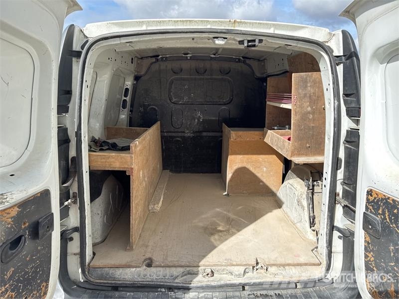 Renault Kangoo Extra Vehicule Utilitaire Cargo Van Kaubikud