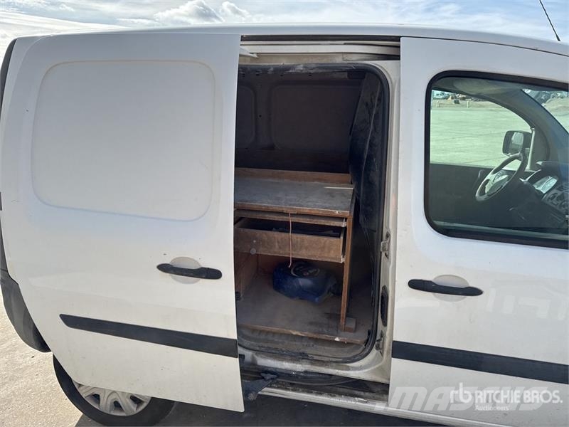 Renault Kangoo Extra Vehicule Utilitaire Cargo Van Kaubikud