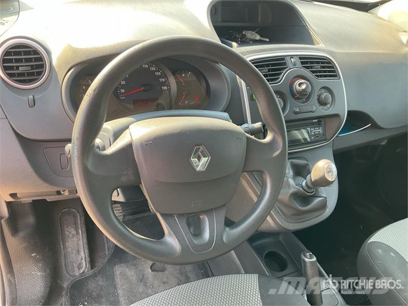Renault Kangoo Service Cargo Van شاحنة مقفلة