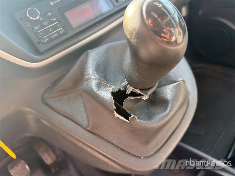 Renault Kangoo Van Truck Camiones caja cerrada