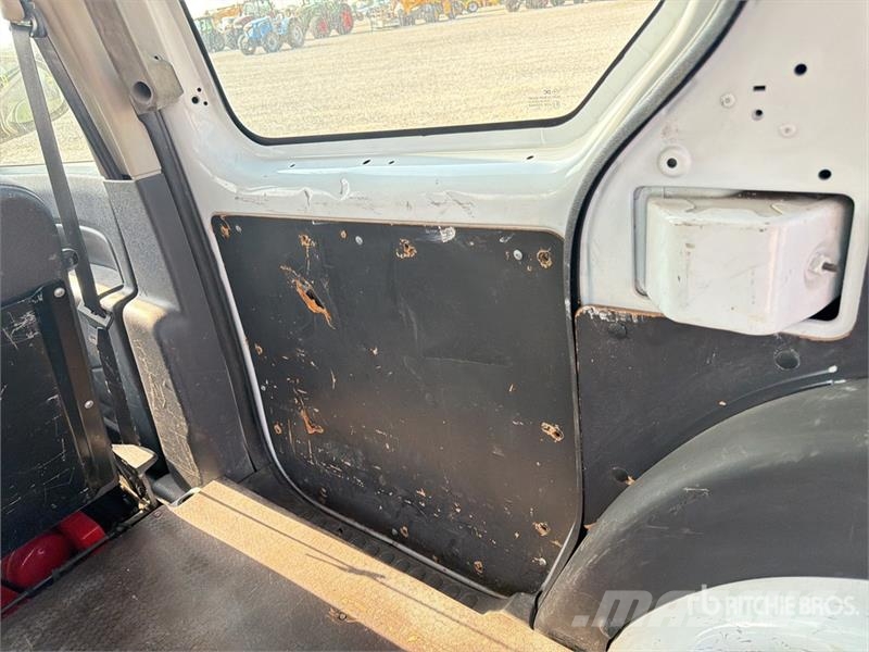 Renault Kangoo Van Truck Camiones caja cerrada