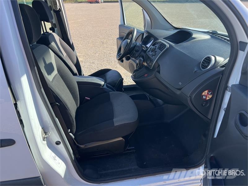 Renault Kangoo ZE Vehicule Utilitaire Cargo Van Dostavna vozila / kombiji