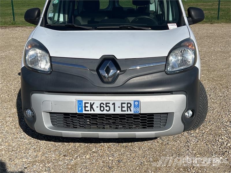 Renault Kangoo ZE Vehicule Utilitaire Cargo Van Dostavna vozila / kombiji